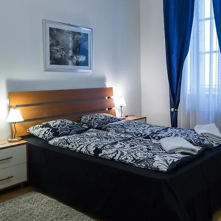 Comfy Palazzo Street Apartmán *